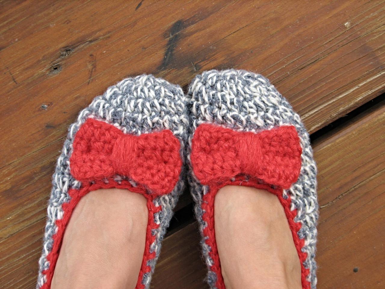 Crochet Women Slippers With Red Bow, Accessories, Adult Crochet Slippers, Home Shoes, Crochet Women Slippers